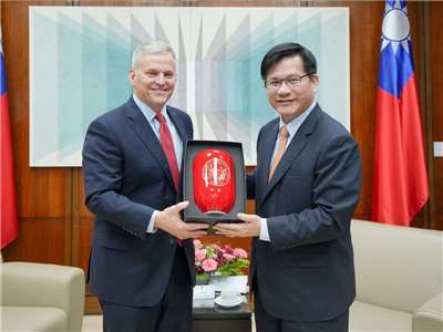 Perkembangan Kerja Sama AI, Menlu : Taiwan-North Carolina Saling Melengkapi (FB Lin Chia-lung)