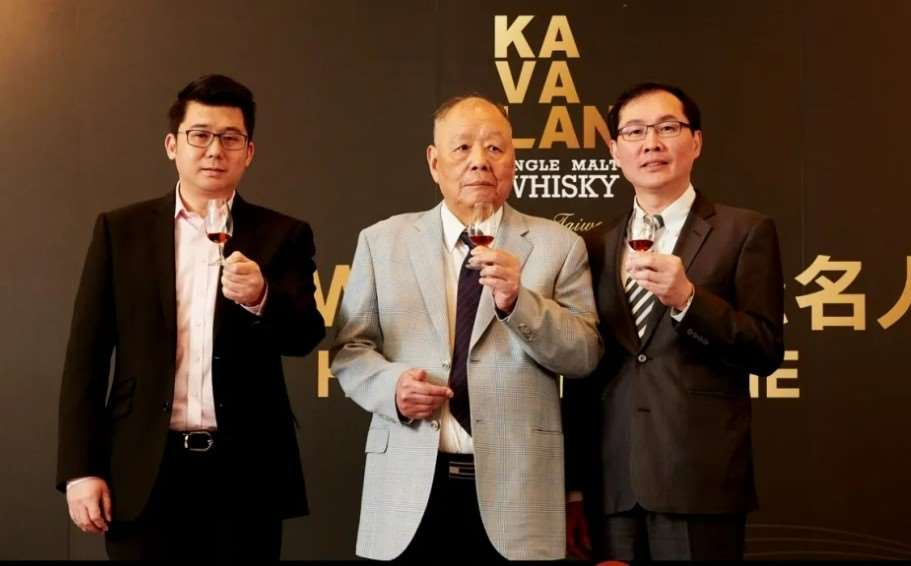 Li Tian-cai (tengah) | foto: King Car