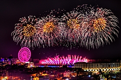 '2026 Pesta Kembang Api Tahun Baru di E-DA World akan menghiasi langit Kaohsiung tepat pada tengah malam 1 Januari 2026 selama 999 detik dengan pertunjukan spektakuler. (foto: E-DA World)
