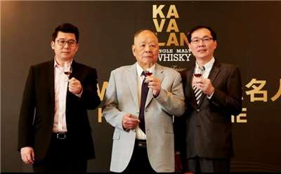 Li Tian-cai (tengah) | foto: King Car