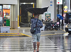 Sempat Hancur Ditabrak Barisan Pegunungan Taiwan, Taifun Danas Terbentuk Lagi, Ini Kata Pakar Klimatologi Taiwan 
中央社
