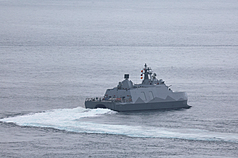 Simulasi militer Hankuang ke-41 dimulai kemarin (9/7), kapal perang korvet Tuo Chiang milik Angkatan Laut mendapat instruksi berlayar keluar dari Pelabuhan Keelung . (foto: CNA)

