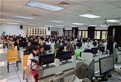Departemen Tenaga Kerja Kota New Taipei meluncurkan kelas bahasa Mandarin gratis khusus untuk pekerja migran, karena mendapat sambutan baik dan peserta banyak, pada tanggal 9 Juli 2025 Depnaker Kota New Taipei umumkan kelas bahasa Mandarin gelombang kedua sudah dimulai. (foto: Depnaker Kota New Taipei)