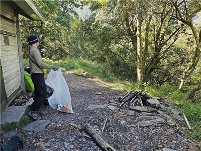 Pendaki di Taiwan diminta untuk membawa turun sampah-sampah pendakian, jika tidak denda akan menanti. (Foto: nps.gov.tw)