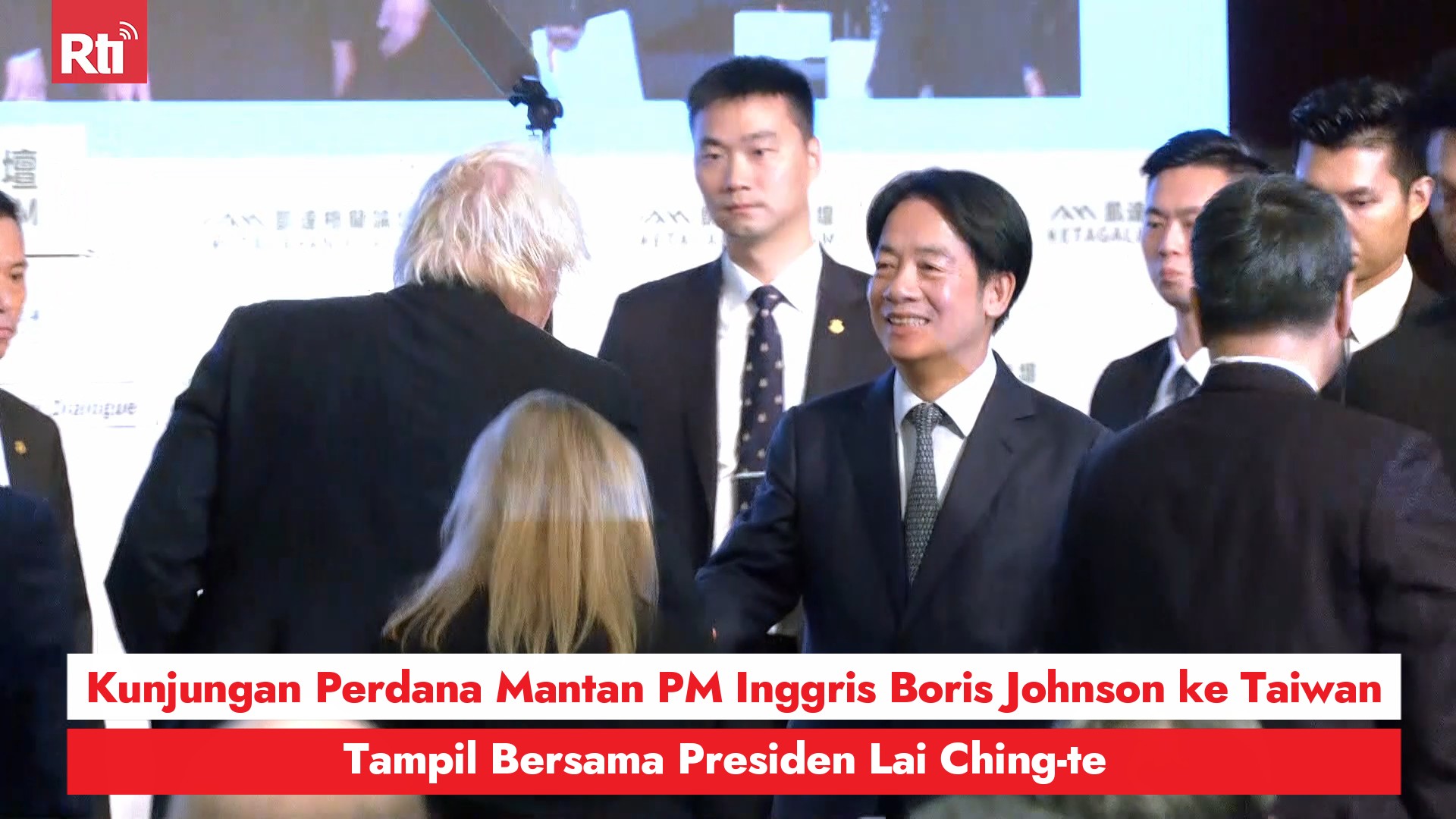 Kunjungan Perdana Mantan PM Inggris Boris Johnson ke Taiwan, Tampil Bersama Presiden Lai Ching-te   