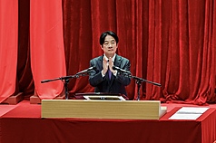 Presiden Lai Ching-te (賴清德) menghadiri “Upacara Peringatan Hari Tentara dan Hari Pendidikan Pertahanan Nasional” (Foto:CNA) 