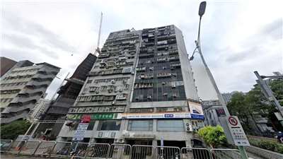 Bagian luar gedung apartemen Jinxin "rumah berhantu paling angker" di Kota Taipei (foto: Google Street View)