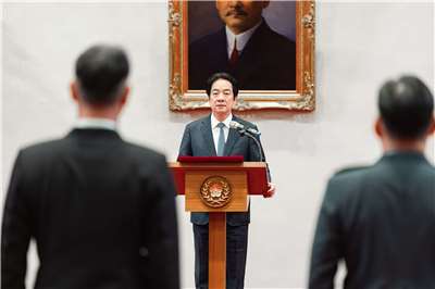 Presiden Lai Pimpin Upacara Kenaikan Pangkat Brigadir Jenderal untuk Bulan Februari, Mendorong Militer Bangun Kekuatan Pertahanan Yang Modern dan Terandalkan (Istana Kepresidenan)