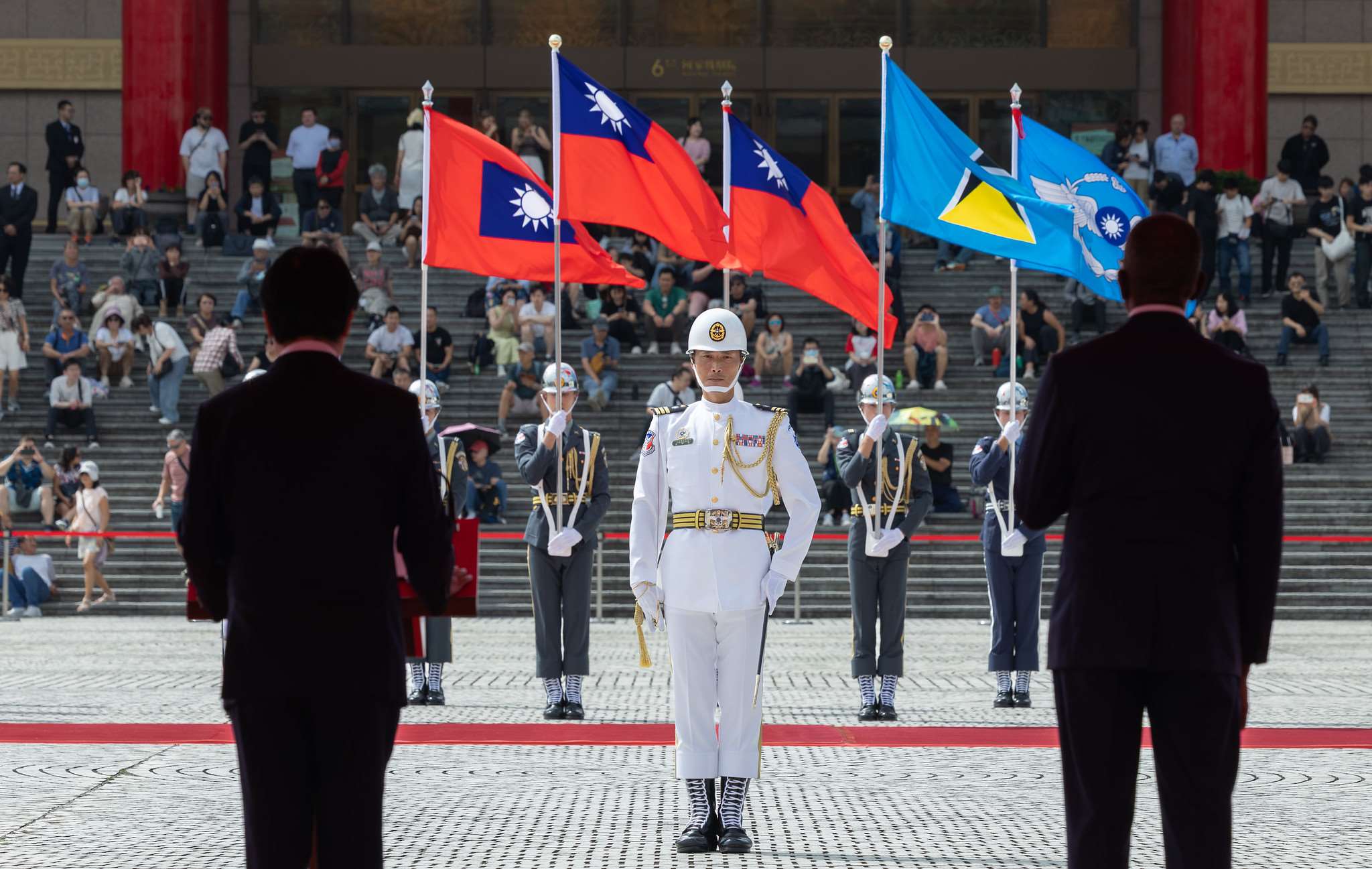 Sambut PM Saint Lucia Lewat Upacara Militer Kenegaraan, Presiden Lai: Bergandengan Tangan Majukan Perdamaian Indo-Pasifik dan Karibia