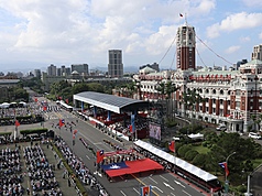 Istana Presiden di Hari Nasional Double Ten (Foto: CNA)