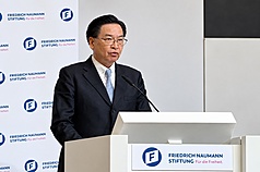 Kunjungan Joseph Wu ke Berlin, Beliau Yakin Jerman Dukung Perdamaian Selat Taiwan (Foto: CNA)