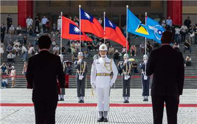 Sambut PM Saint Lucia Lewat Upacara Militer Kenegaraan, Presiden Lai: Bergandengan Tangan Majukan Perdamaian Indo-Pasifik dan Karibia