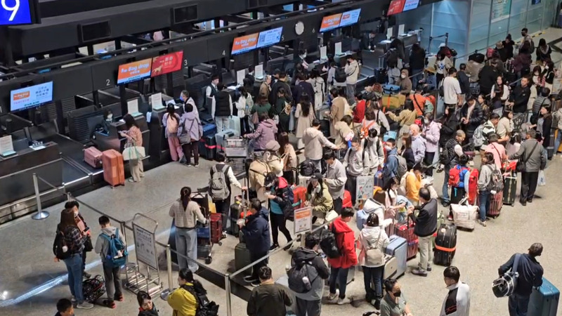 Arus penumpang liburan tahun baru Imlek di Bandara Taoyuan mencatat rekor harian baru sebanyak 169 ribu orang. (Foto: CNA)
