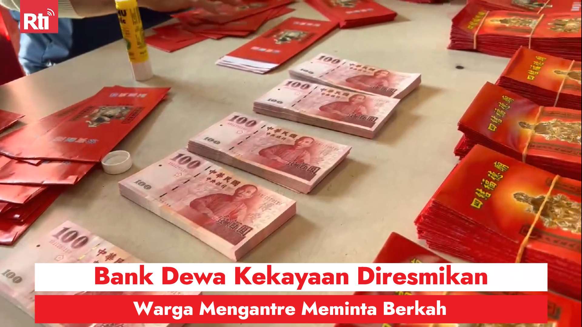 Bank Dewa Kekayaan Diresmikan, Warga Mengantre Menerima Berkah (RtiSI)