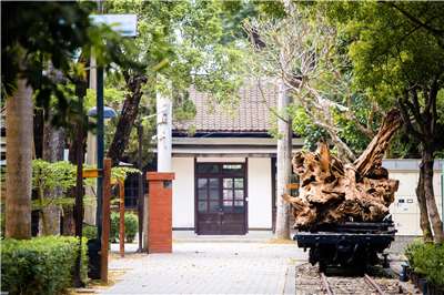 pabrik kayu di Chiayi