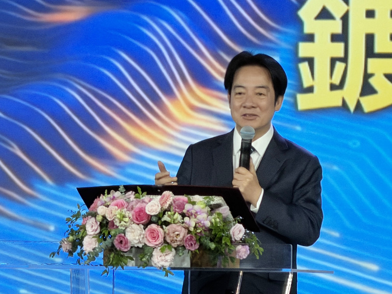 Presiden Lai Ching-te hadiri pemutaran film dokumenter “Gilded Silicon: The Crystal Heart of AI” pada tanggal 26 Maret 2026 , Taiwan ikut serta dalam "rantai pasokan non-merah" yang dipimpin AS dan menjamin daya saing Taiwan di dunia internasional (foto: CNA)