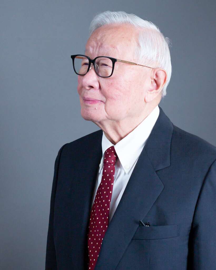 Morris Chang (張忠謀) (WIKIPEDIA)