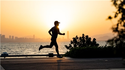 Bukan Nike! Orang Tua Gemar Membeli Sepatu Merek Ini, Netizen Memuji: Sekali Pakai Tidak Bisa Pindah ke Lain Hati (Unsplash)