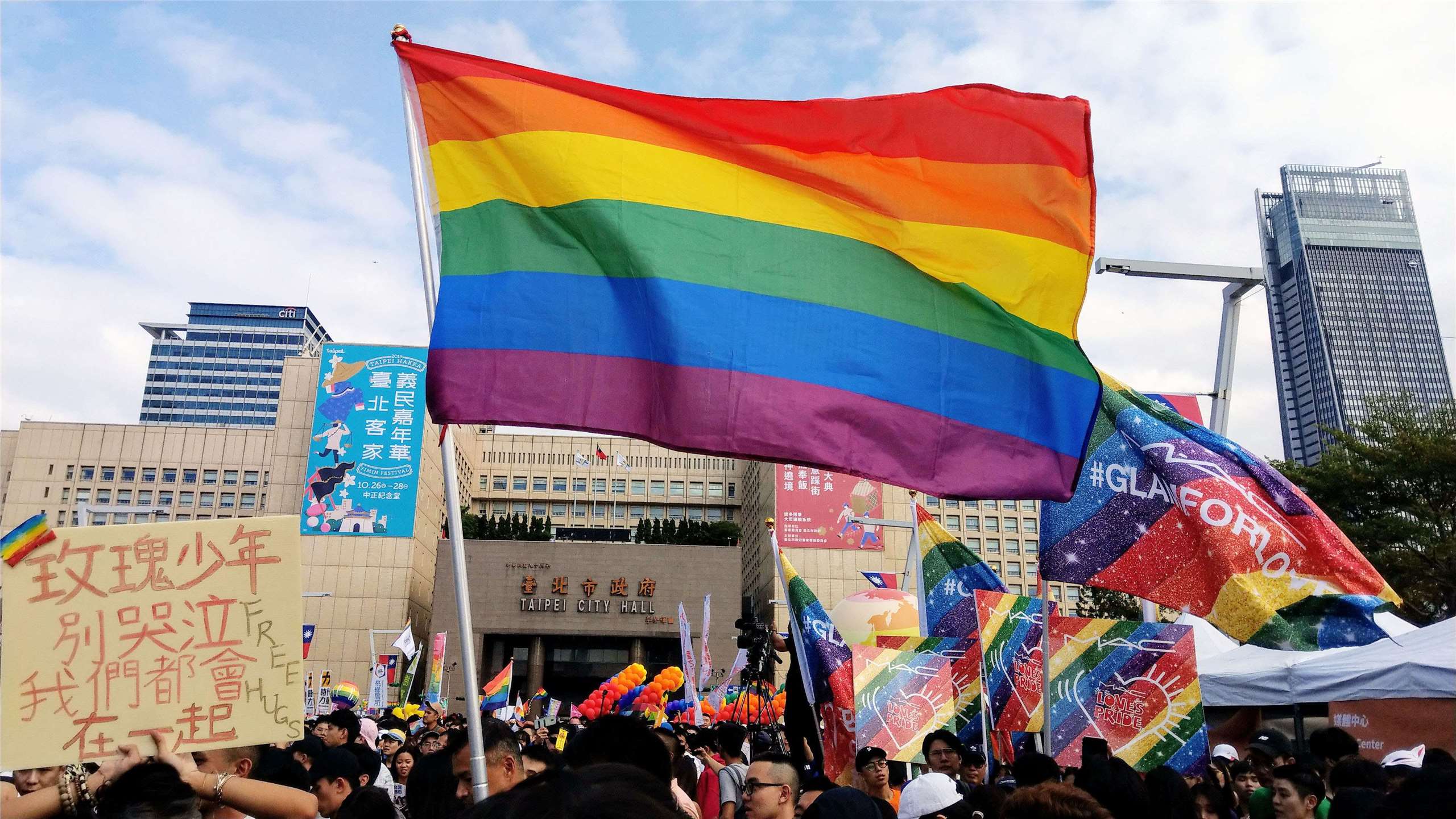 7 Tahun Pasca-Legalisasi Pernikahan Sesama Jenis di Taiwan: Lebih dari 60% Publik Terima Politisi LGBT