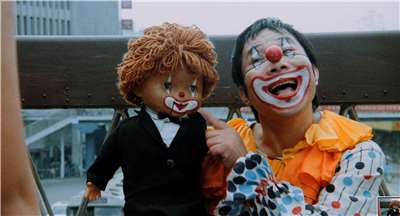 tipikal badut "berbagi kegembiraan dengan orang lain, namun tangisan diberikan untuk diri sendiri", gambar pelawak Hsu Pu-liao (foto: Institut Film dan Audiovisual Taiwan)