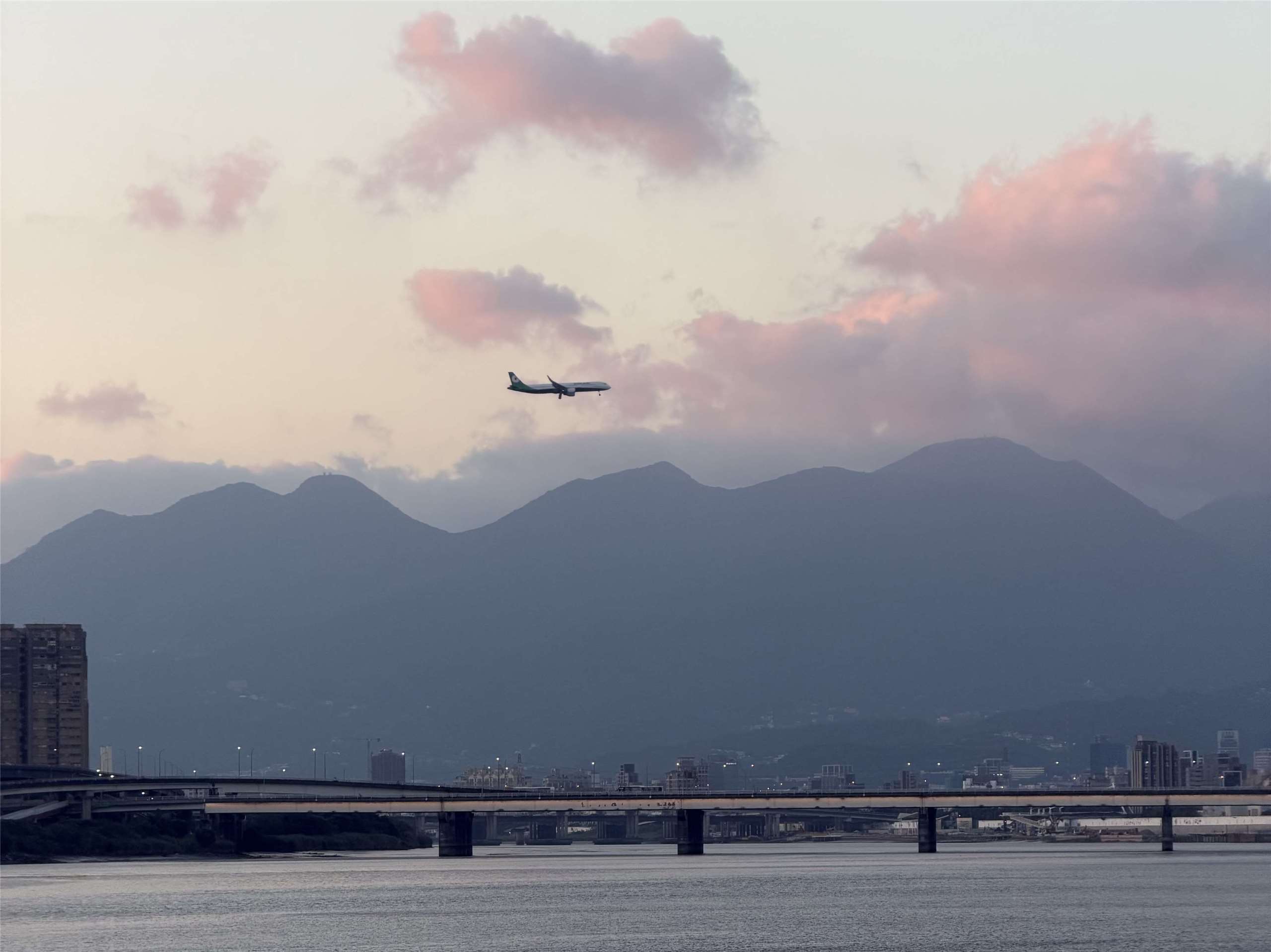 ANT 天氣 Cuaca (陳柏萇 攝)