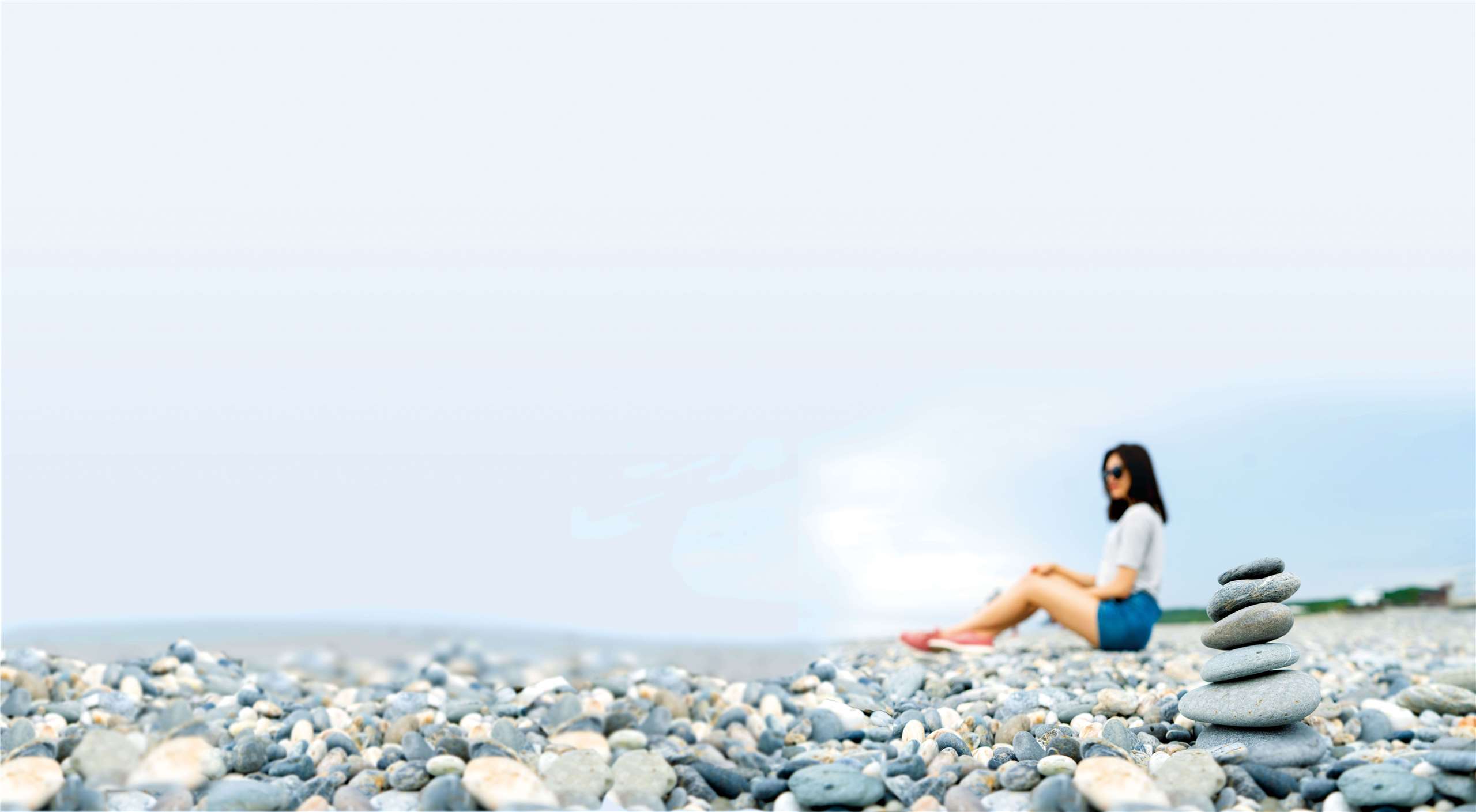 Pantai Qixingtan di Hualien yang terkenal dengan kegiatan menumpuk batu (foto: situs wisata Pemerintah Kabupaten Hualien)
