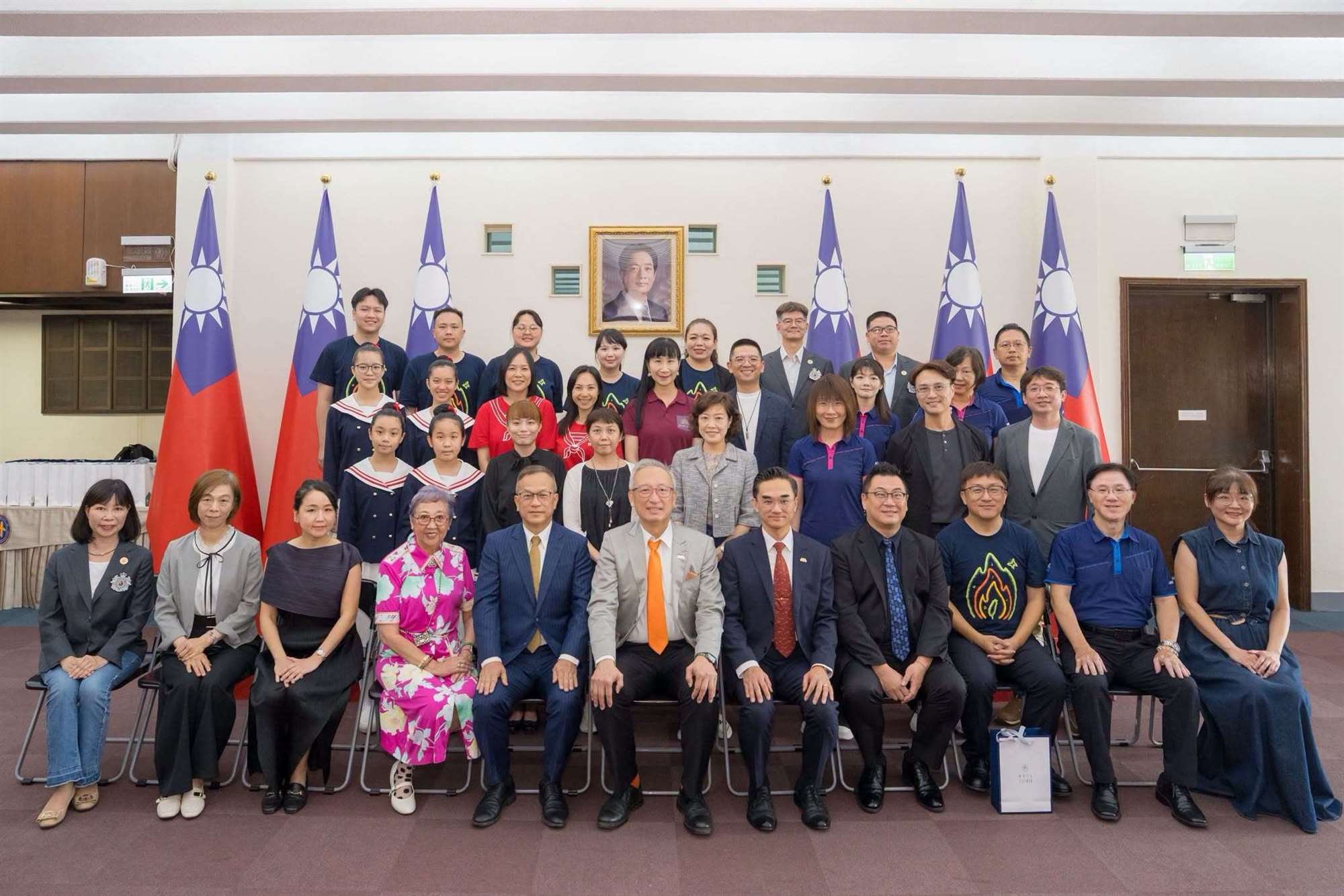 Siswa Taiwan Raih 1 Emas, 2 Perak, 1 Penghargaan Khusus, Tempati Peringat ke-8 dalam Olimpiade Informatika Internasional ke-38 (Foto: Facebook MOFA)