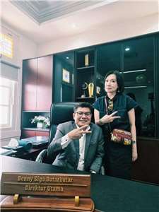 Natalia Djahja & Direktur Utama Perum LKBN ANTARA Benny Siga Butar Butar
