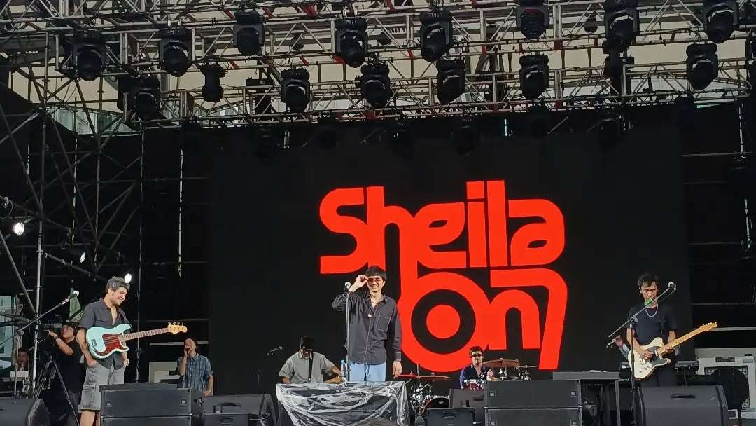 "Festival Budaya Indonesia" di Banqiao, Kota New Taipei dimeriahkan oleh band Sheila on 7 (foto: 李珮菁攝)