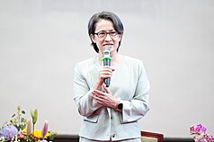 Wapres Hsiao Bi-khim bertemu dengan “tim pemenang penghargaan teknologi wanita ke-6 Tech GiCS 2026”. (foto: Istana Kepresidenan)