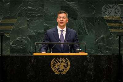 Presiden Paraguay Santiago Pena berpidato dalam sidang umum PBB, 23 September 2026。(foto: UN Photo/Loey Felipe)