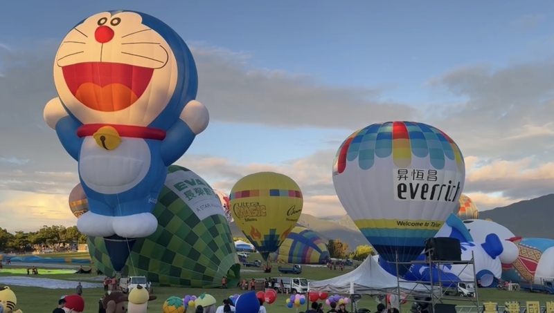 LG Festival Balon Udara Internasional -Taitung 2025 selalu menarik perhatian khalayak (foto: warga)