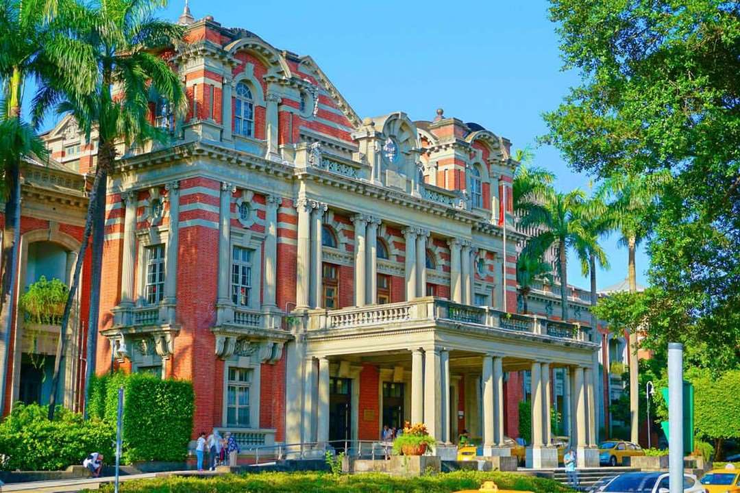 Rumah Sakit NTU (foto: Taipei Travel)