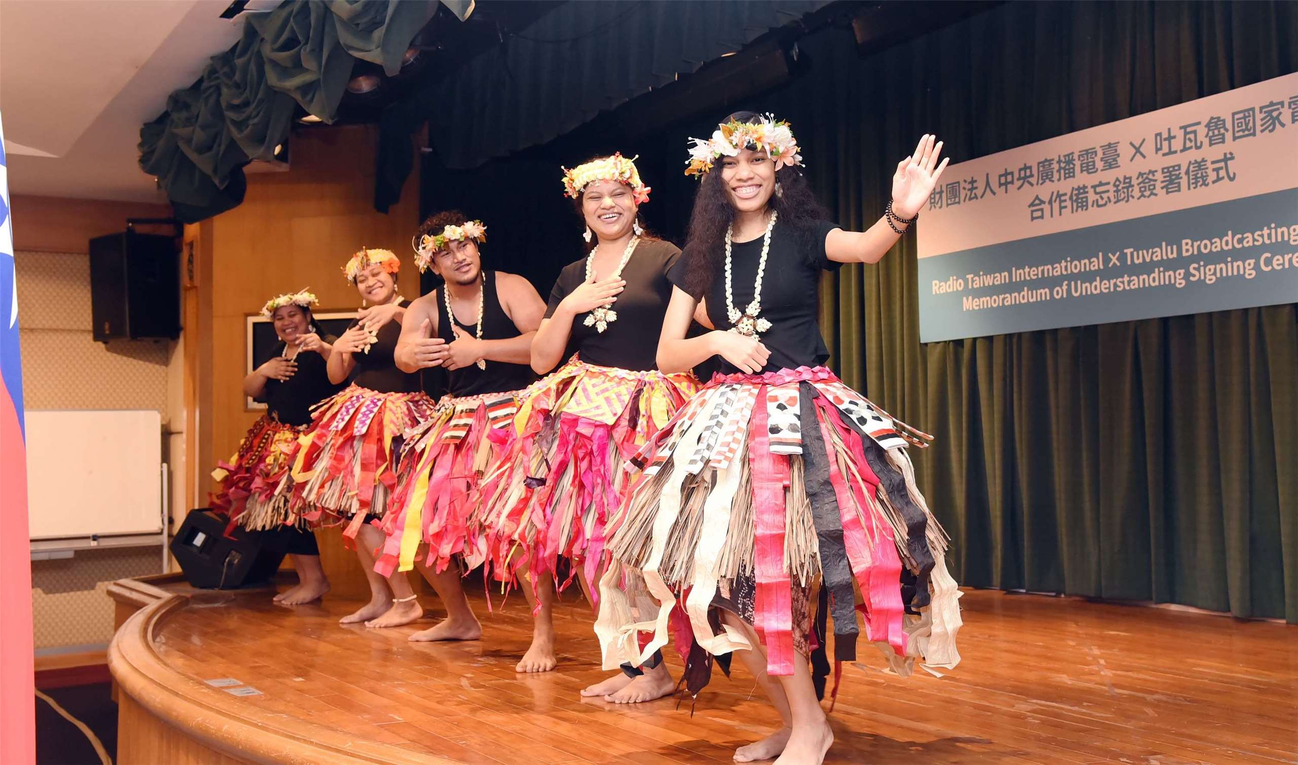 Tarian tradisional dari mahasiswa Tuvalu di Taiwan
