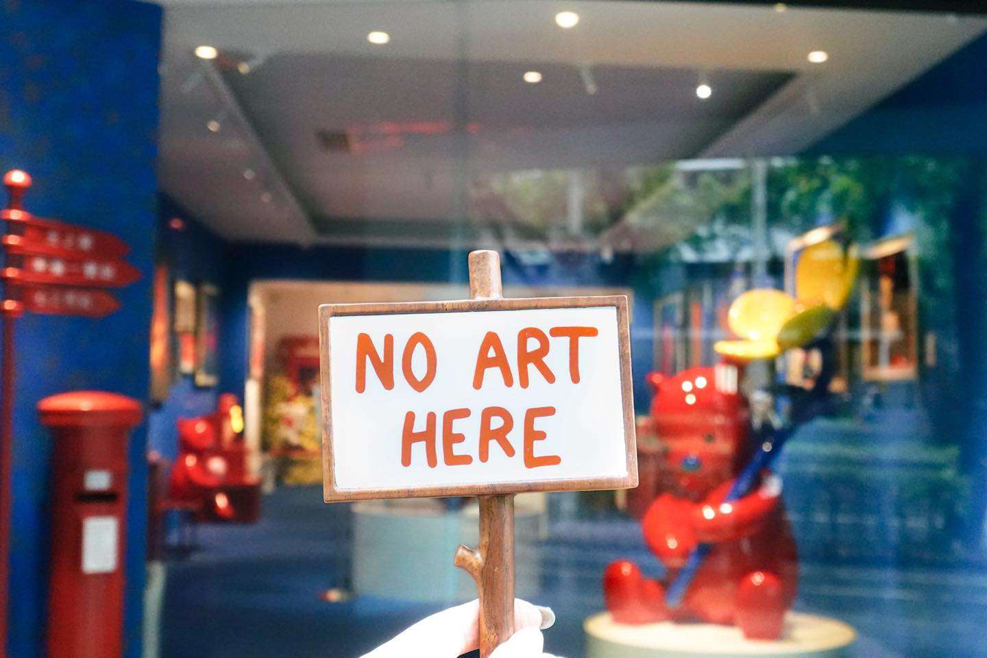 光之間Art Space yang merupakan landmark galeri seni baru di Taipei (foto: Facebook 光之間Art Space)