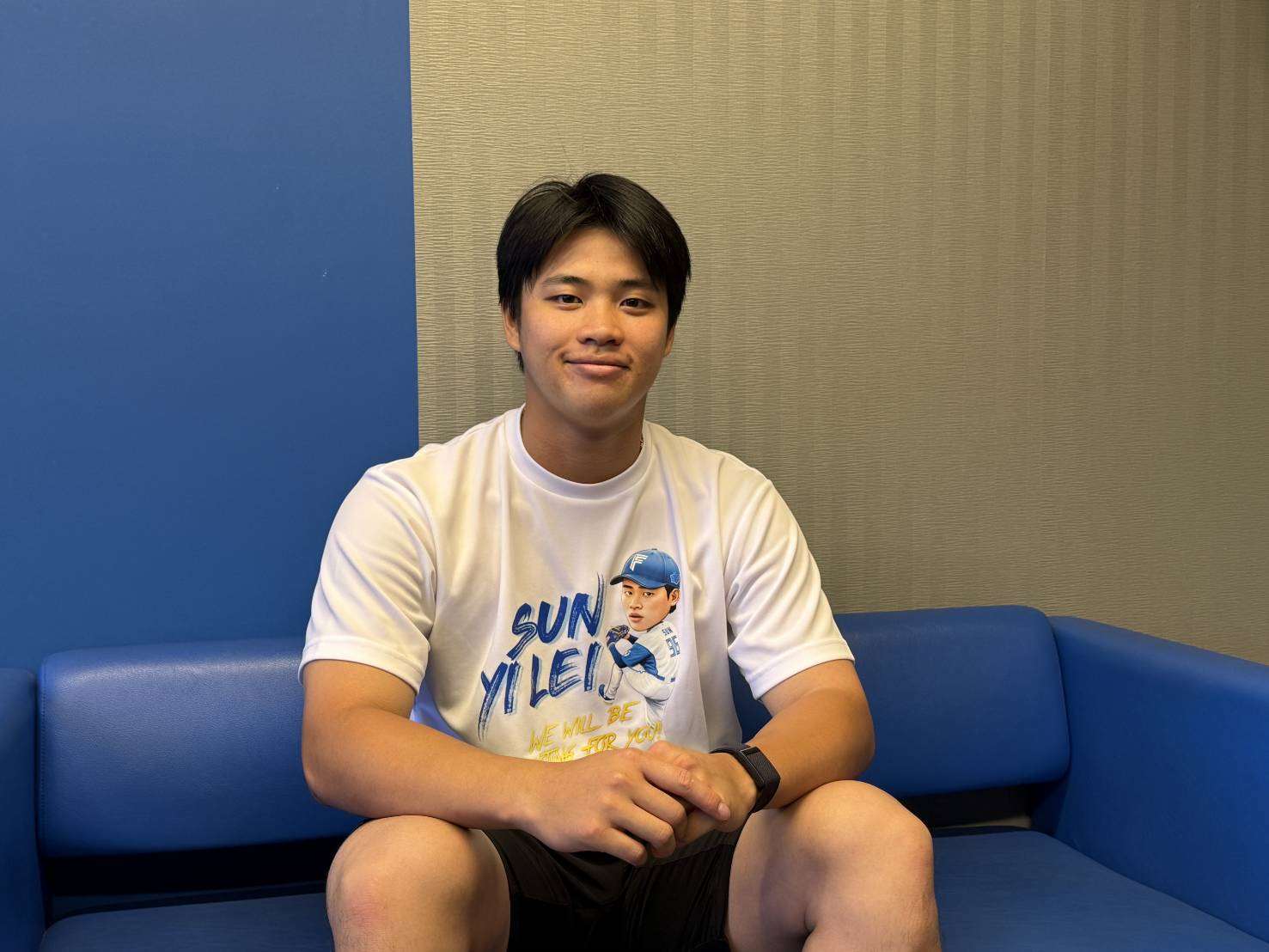 今年5月、支配下登録され、一軍デビューを果たした孫易磊(スン・イーレイ)投手。一軍で中継ぎ、そして先発と、異なる役回りを果たしたことで、先輩方から多くの事柄を学んだと語った。(写真：Rti)