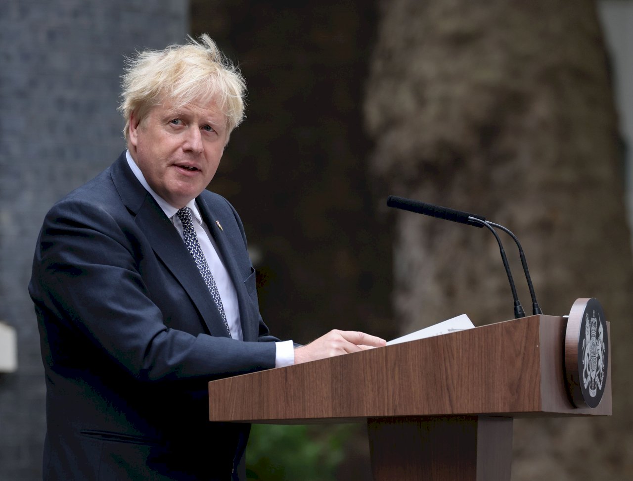 英ジョンソン元首相が台湾の安全保障に言及、与野党立法委員とも評価