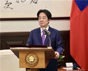 頼清徳・総統は10日、中国の脅威に直面する中、台湾は自らの力を強化するとともに、アメリカや日本、ヨーロッパなどの民主主義陣営との連携が必要だと述べ、外部勢力が武力や威嚇という手段によって台湾海峡の現状を変更することを許さないとの考えを示した。（写真：頼清徳・総統／資料写真）