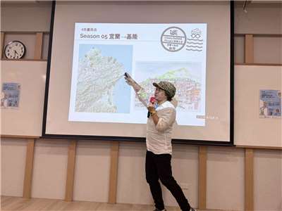 Rti中央廣播電台（中央放送局）のキャンパス巡回プロモーション、「Young Voice 100前進校園計劃（ヤング・ヴォイス100キャンパス講座）」でレクチャーする璃寛さん（写真：Rti）