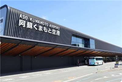 日本・熊本県にある「阿蘇くまもと空港」の2025年度の利用者数が延べ385万993人となり、現在の場所に移転した1971年以降、過去最多を記録。TSMC効果で観光客が増加していると分析。（写真：IG_@kumamoto_airport）