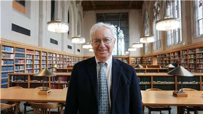 アメリカエール大学のアッカーマン教授が、「二元的民主政論」などの功績により、第7回唐奨を受賞しました。（写真：唐奨基金会より）