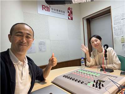 7/22（水）のこんにちは台湾、日本の京都から来てくれた素敵なゲスト、新地さやかさんのインタビューをお届けします。新地さんが今年3月に参加した自転車による台湾一周ツアーのことや、台湾との接点などたっぷりお話を伺っています。