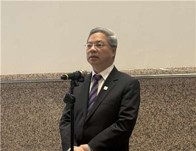 経済部の龔明鑫‧部長は10日、発がん性物質のベンゾピレンが基準値を超えて検出された問題を受け、食の安全性を高めるため、台湾糖業公司は今後、海外から大豆を輸入し、自社で粗油を製造する方針を示したと述べた（写真：資料写真／Rti）