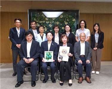 国家発展委員会の高仙桂・副主任委員が代表団を率い、日本・熊本を訪問し、地方創生に関する交流を行った。（写真：国発会提供）