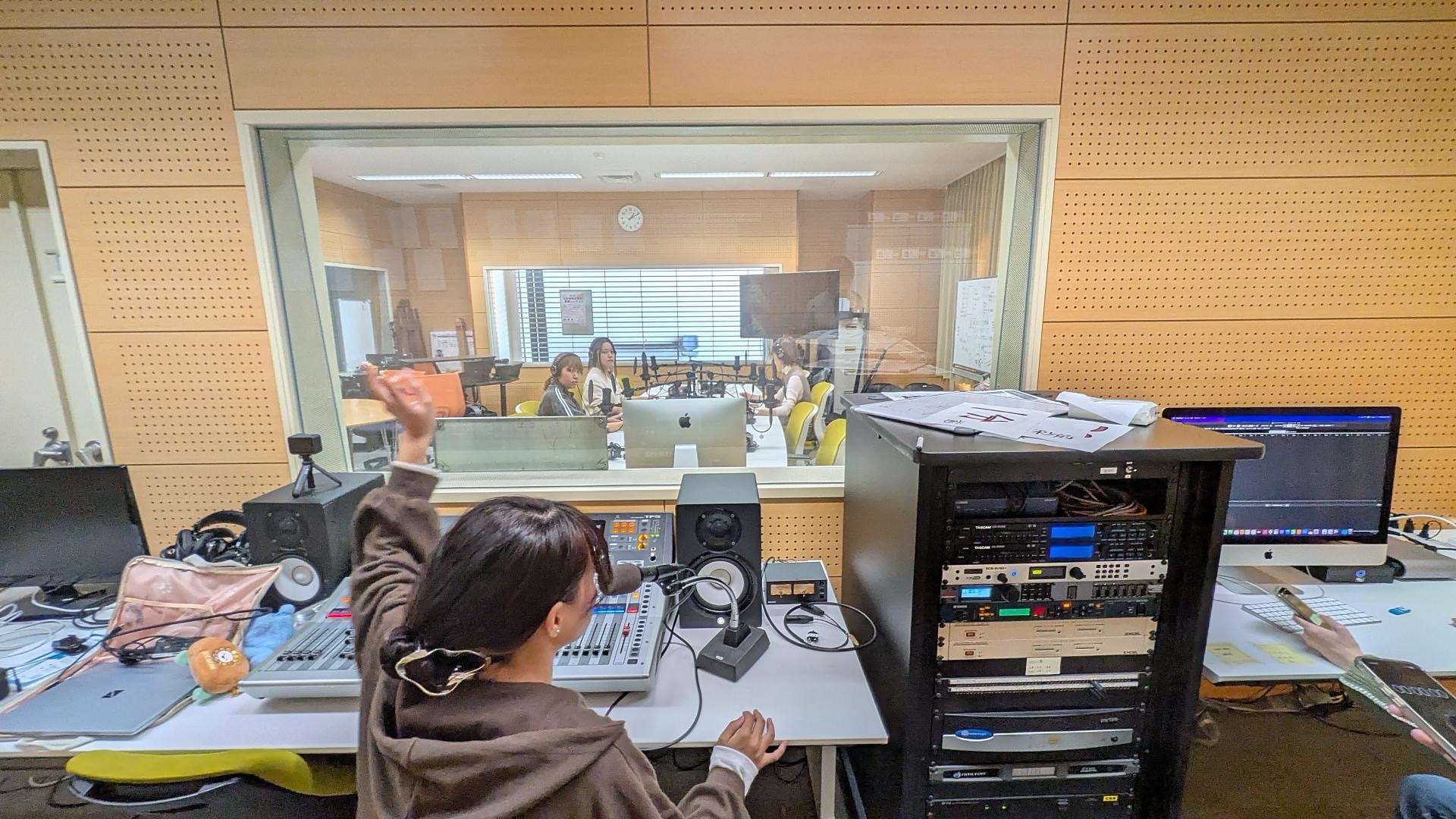 12月26日（金）の「こんにちは、台湾」は月に1度の心おどる企画、Rti台湾国際放送と熊本・崇城大学SCB放送局のコラボ企画「まぜそば～熊本台湾交流ラジオ」をお届けします（写真提供：崇城大学SCB放送局）