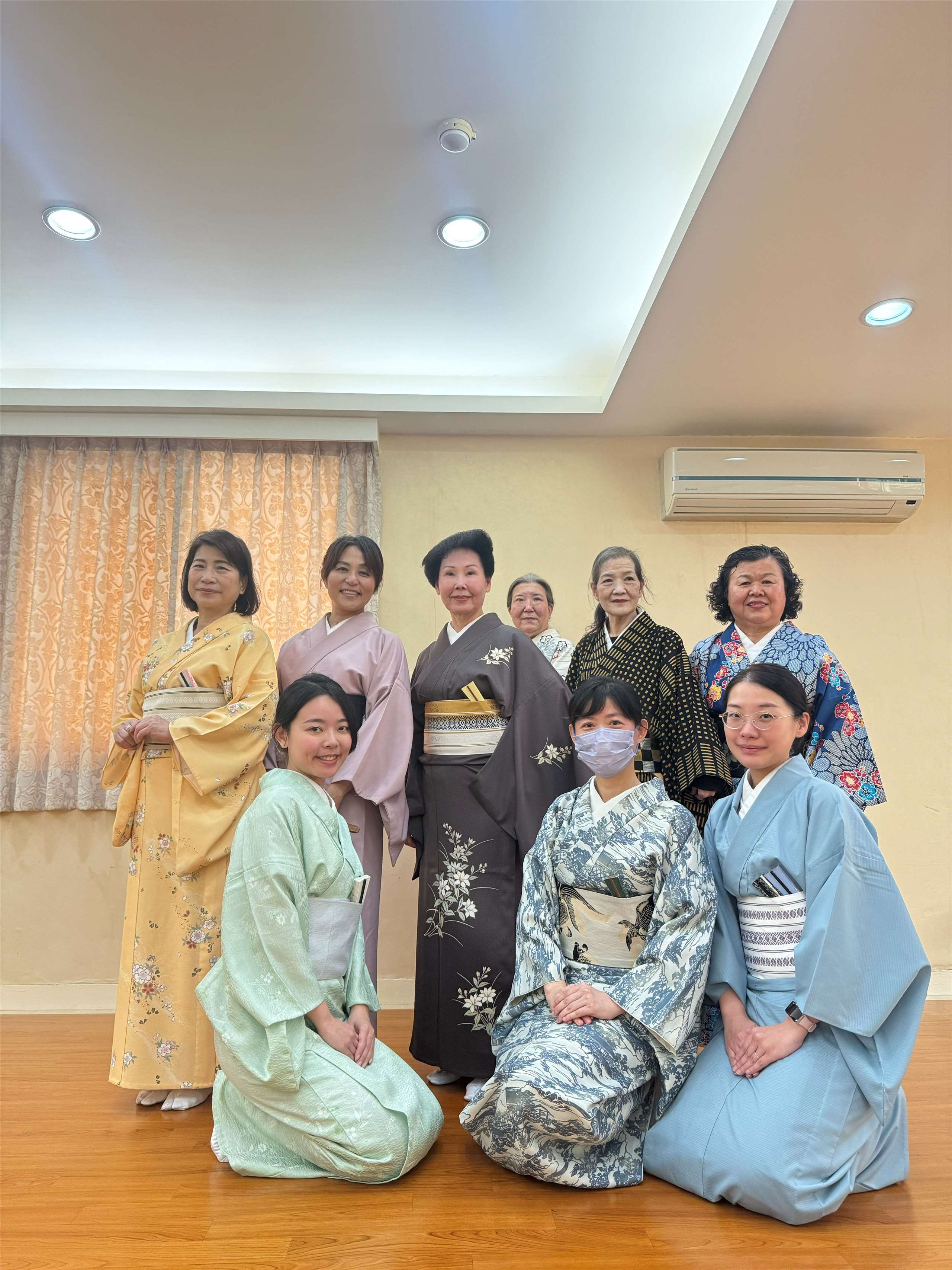 日本舞踊『春扇流』の彭春霞先生です。（写真：呂学臨）