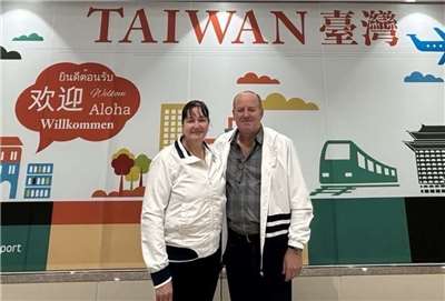  파라과이 이타푸아(Itapúa) 주지사 하비에르 페레이라(Javier Pereira, 좌)부부가 17일부터 21일까지 타이완을 방문한다. - 사진: 외교부 제공 

 