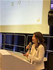 타이완 한경회 2025 송년회가 12월2일 타이베이에서 거행되었다. ‘타이완 국회-한국 경제 무역 과학기술 문화 창의 산업 교류 촉진회’를 발기, 성립한 여당(민주진보당) 소속 입법위원 린추인(林楚茵)은 "타이완 정부와 국회, 산업 그리고 타이완에서 열심히 사업하시는 한국인들을 위해, 양국 간의 긴밀한 교류를 진행할 수 있는 플랫폼이 되고, 가교 역할을 하겠다”고 말했다. -사진: jennifer pai백조미