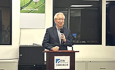 공업연구원 우정중(吳政忠) 이사장은 곧 ‘통합성 플랫폼 TAIFIT(Taiwan AI Foundry for Industrial Technology)’ 을 구축하여 데이터 통합으로 가속 혁신을 촉진할 것임을 7월1일 샌프란시스코에서 밝혔다. -사진: 중앙사