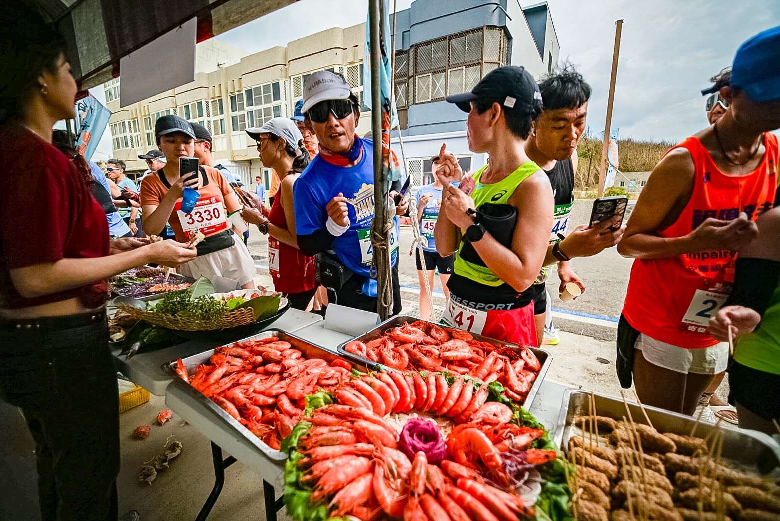 달리면서 먹고 먹으면서 달리는 미식 마라톤 - 사진: 펑후국가풍경구